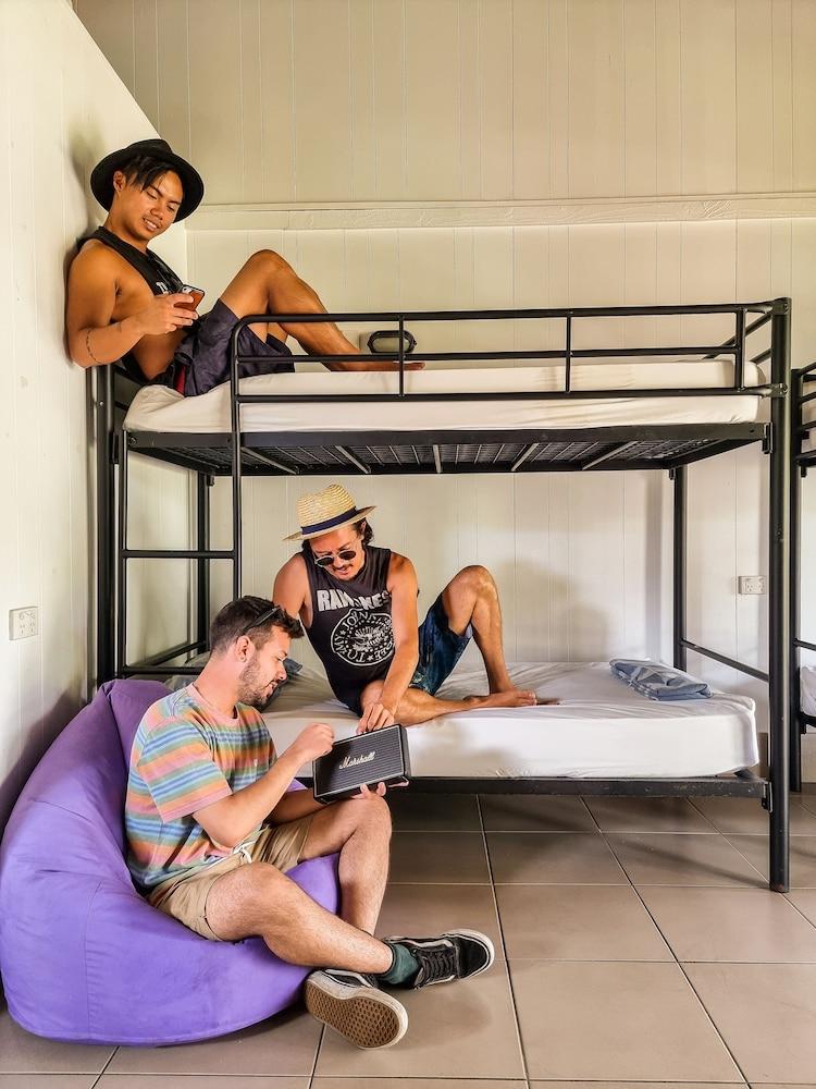 Nomads Airlie Beach (Adults Only) Extérieur photo